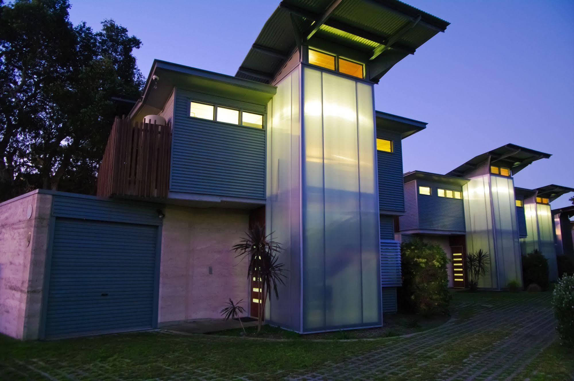 Crescent Head Spa Villa Luaran gambar