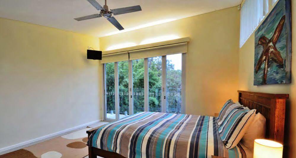 Crescent Head Spa Villa Luaran gambar